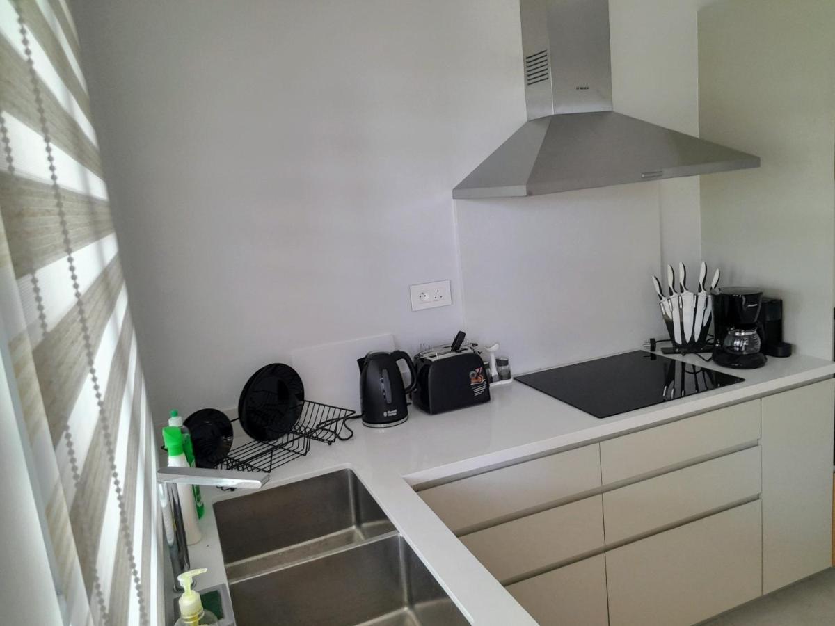 Appt Neuf De 2Ch Ds Residence Avec Piscine, Route Cotiere Grand-Baie Eksteriør billede