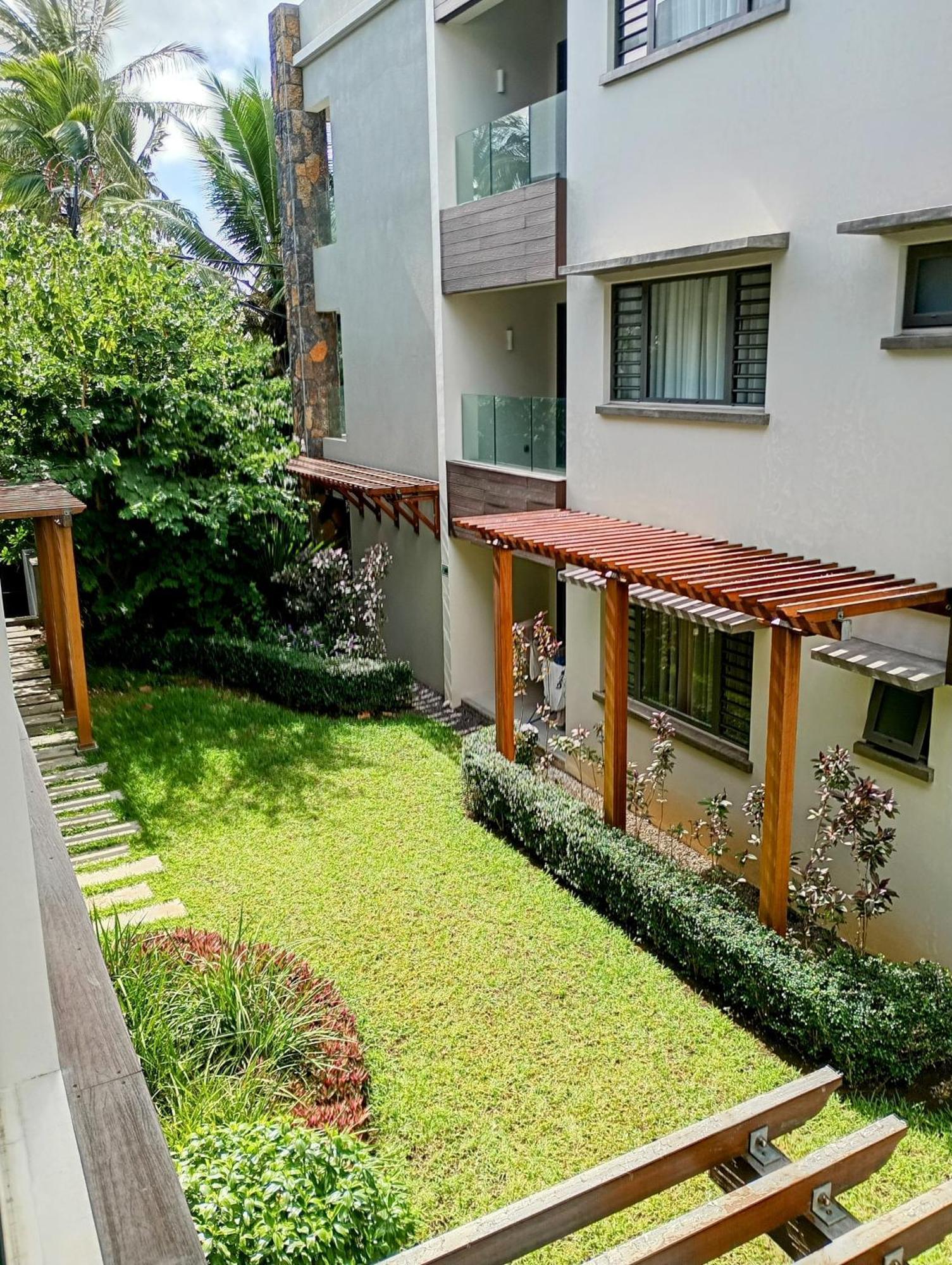 Appt Neuf De 2Ch Ds Residence Avec Piscine, Route Cotiere Grand-Baie Eksteriør billede